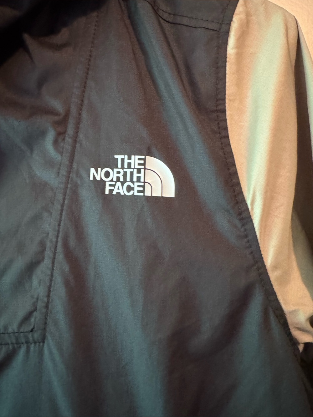 The North Face Women's Black/Teal/Beige Colorblock Anorak - Picture 5 of 14
